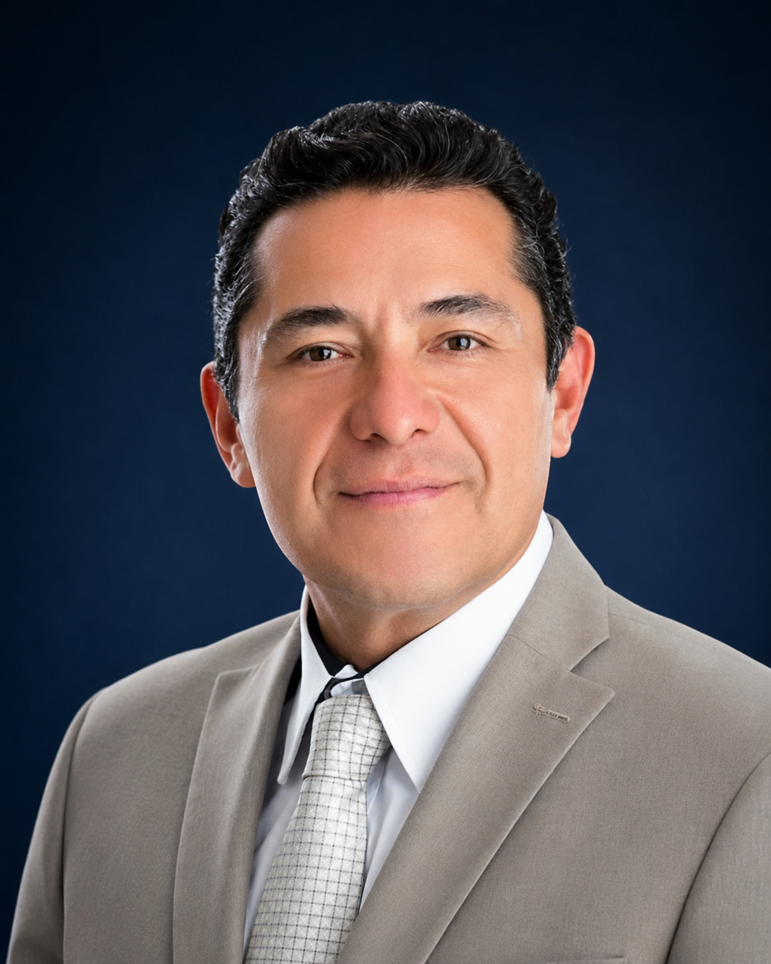 Dr. (c) Alberto Israel Silva Guadarrama